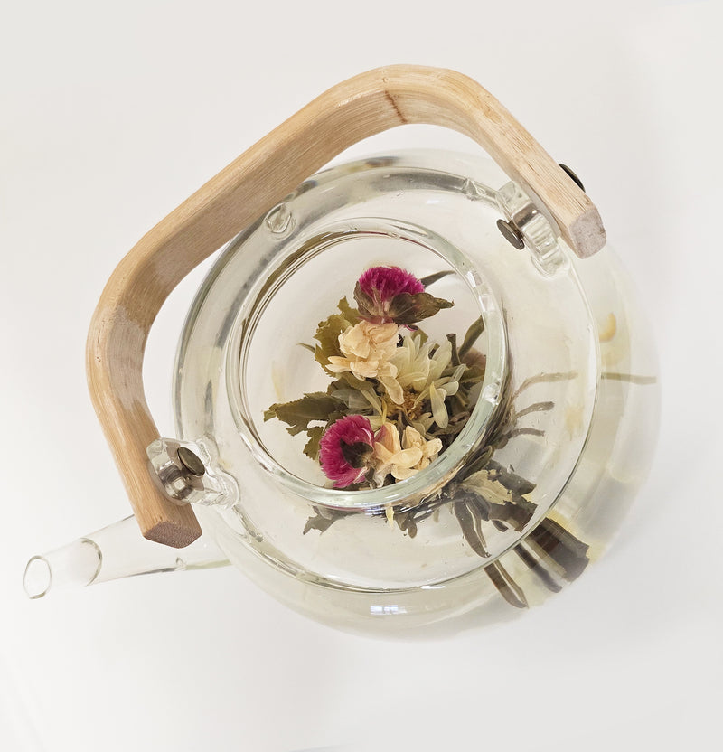 Lian Qiang Xian Yue Blooming Tea